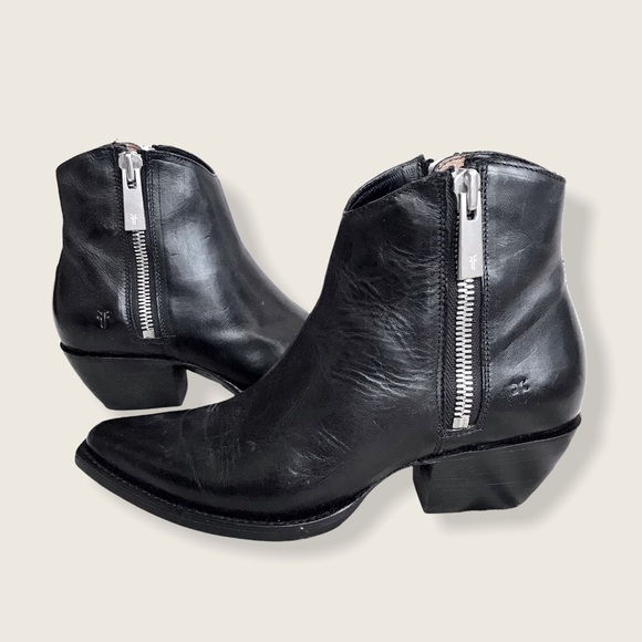 Frye Sacha Zip Shortie Black Leather Ankle Booties - Picture 7 of 16